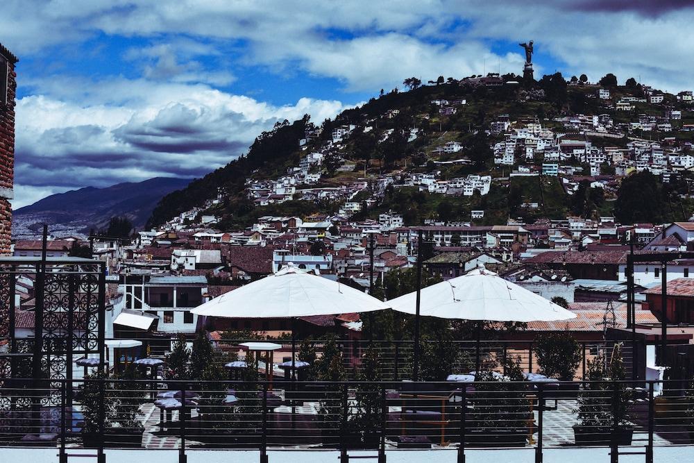Illa Experience Hotel Quito Exterior photo